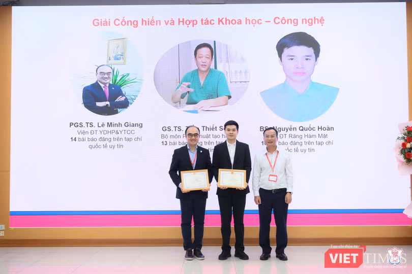 VT_ Giai cong hien.JPG