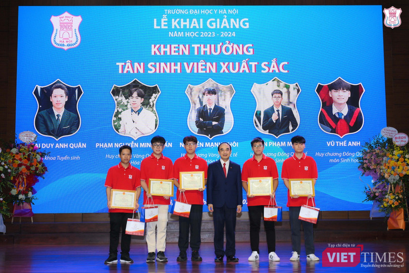 VT_ 5 SV xuất sắc 1.jpg