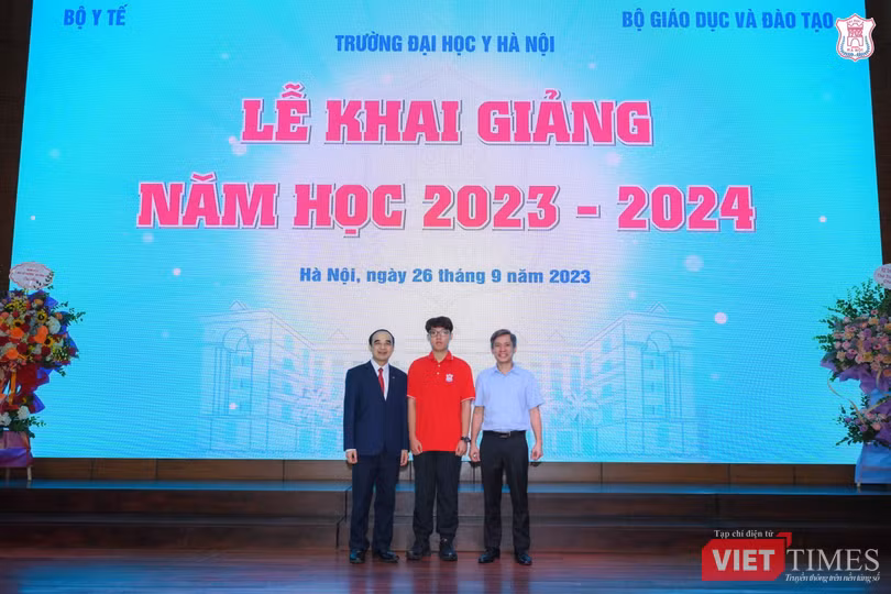 VT_ Khánh và Khoi.jpg