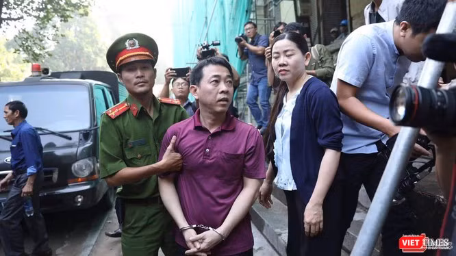 Nguyên Tổng giám đốc VN Pharma Nguyễn Minh Hùng tại phiên tòa mới đây