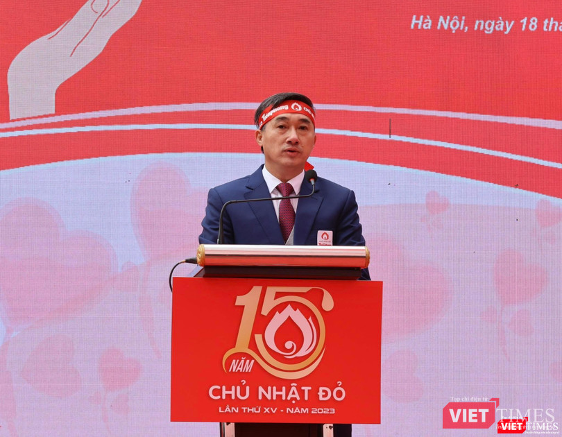 Thứ trưởng Bộ Y tế Trần Văn Thuấn đánh giá cao ý tưởng tổ chức chương trình Chủ nhật Đỏ Thứ trưởng Bộ Y tế Trần Văn Thuấn đánh giá cao ý tưởng tổ chức chương trình Chủ nhật Đỏ