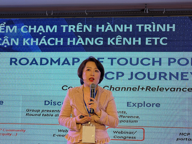Bà Lê Phương Dung - CEO Học viện M&amp;P, Pharmaco Agency, Trưởng Ban tổ chức PMASS 2022 - thông tin: Đã xuất hiện thêm các “điểm chạm” trên nền tảng công nghệ số thay thế cho những kênh truyền thông