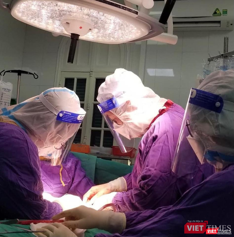 Bộ Y tế đề nghị Chính phủ chỉ đạo Bảo hiểm xã hội Việt Nam giải quyết kịp thời, dứt điểm các vướng mắc trong thanh, quyết toán chi phí khám chữa bệnh bảo hiểm y tế. Bộ Y tế đề nghị Chính phủ chỉ đạo Bảo hiểm xã hội Việt Nam giải quyết kịp thời, dứt điểm các vướng mắc trong thanh, quyết toán chi phí khám chữa bệnh bảo hiểm y tế.