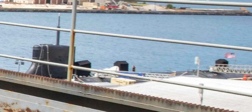 Bức ảnh chính thức đầu tiên về con tàu lộ diện sau sự cố (Ảnh: Sina).