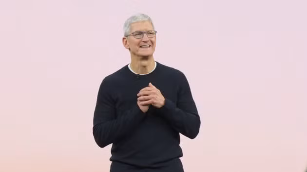 CEO Tim Cook của Apple. Ảnh: CNBC