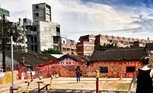 “Đưa nhau đi trốn” với những ngôi làng đẹp như cõi thần tiên ảnh 14