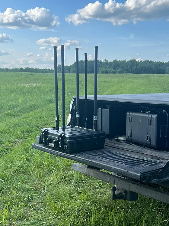 Hệ thống chế áp UAV vòng tròn 01.jpg