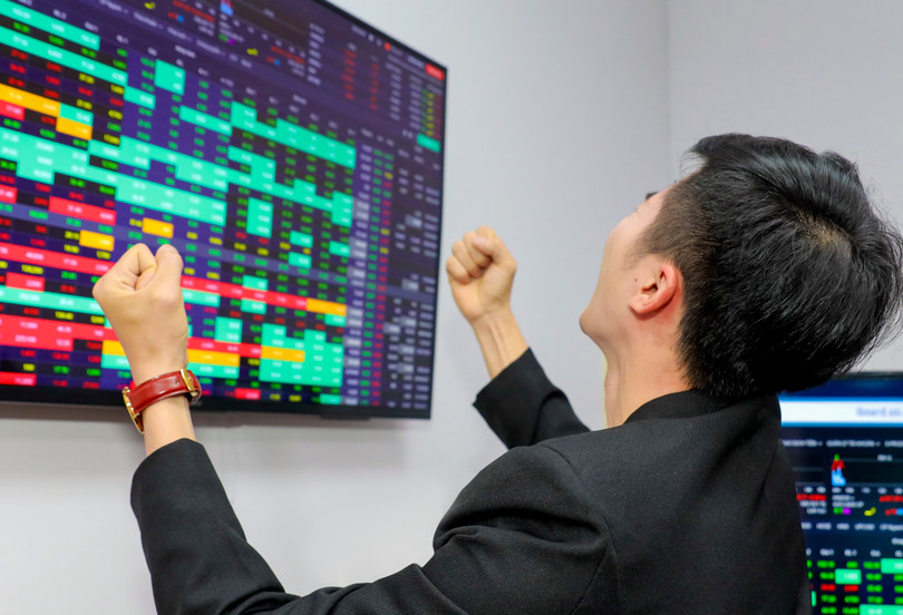 Cổ phiếu TOS 12 lần lập đỉnh, hiệu suất đầu tư 100% sau 3 tháng. Ảnh minh họa: VNF