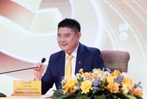Ông Nguyễn Đức Thuỵ sẽ nhận 177 tỷ đồng cổ tức từ LPBank 
