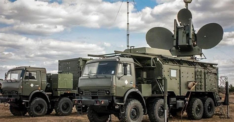 Trạm gây nhiễu 1L267 "Moscow-1" của Nga. Trạm gây nhiễu 1L267 "Moscow-1" của Nga.