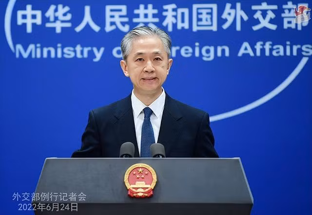 Người phát ngôn Bộ Ngoại giao Trung Quốc Uông Văn Bân hôm 24/6 nói Trung Quốc mong muốn tiếp tục cuộc đàm phán (Ảnh: BNGTQ). Người phát ngôn Bộ Ngoại giao Trung Quốc Uông Văn Bân hôm 24/6 nói Trung Quốc mong muốn tiếp tục cuộc đàm phán (Ảnh: BNGTQ).