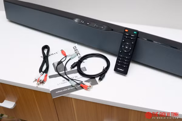 Kèm theo sản phẩm là hàng loạt phụ kiện trong đó có cả cáp quang. Kèm theo sản phẩm là hàng loạt phụ kiện trong đó có cả cáp quang.