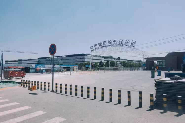 Khám phá Thành phố iPhone - nơi ra đời của một nửa số iPhone thế giới ảnh 1