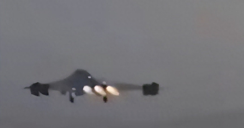 Buc anh lan truyen.png