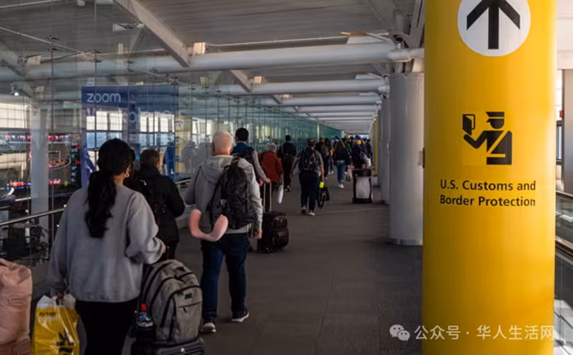 Nguoi nhap cu trai phep tu roi My.png