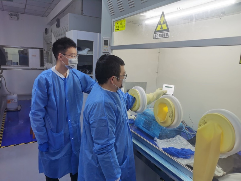 Cac nha khoa hoc.jpg