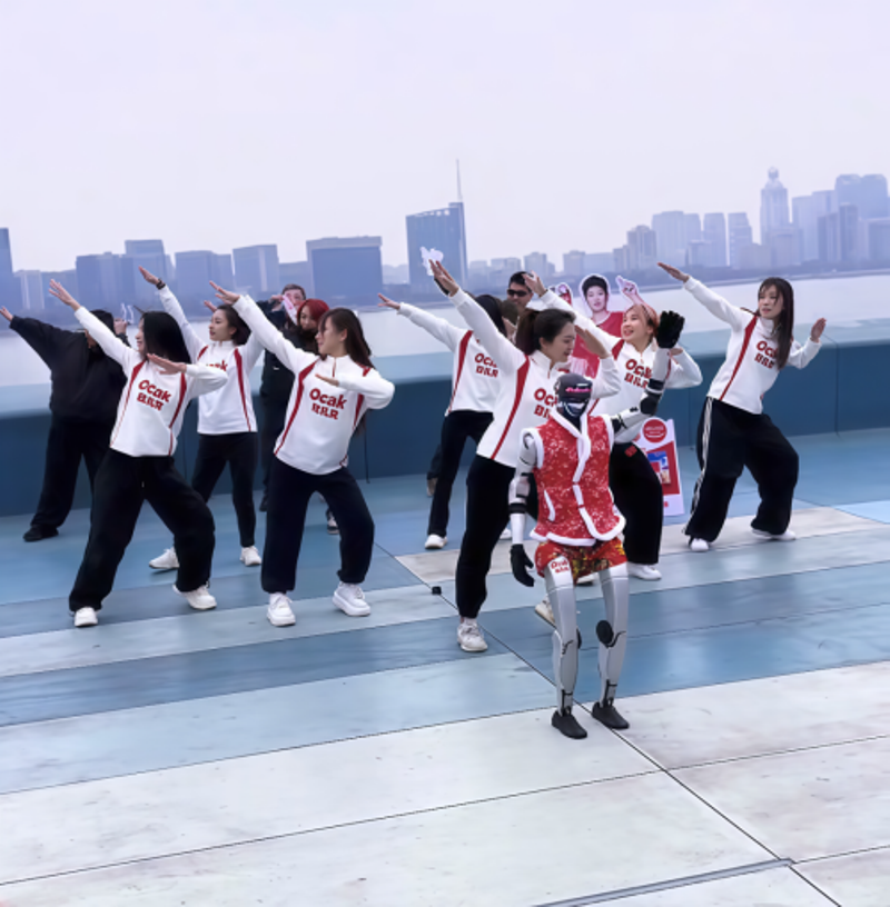 Robot cua cong ty Nham Na.png