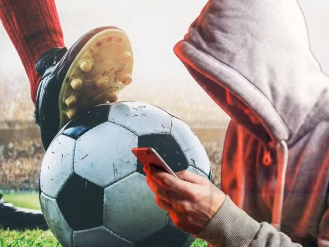 Cong dan Trung Quoc lua dao qua mang.jpg