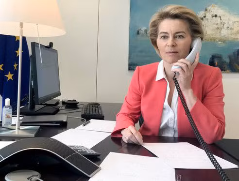 Bà ven de Layen, Chủ tịch Ủy ban châu Âu xin lỗi Italy vì đã không hành động giúp Italy khi mới bùng phát dịch bệnh và hứa cung cấp viện trợ (Ảnh: Guancha).