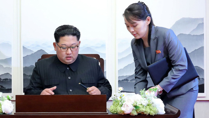 Nhà lãnh đạo Kim Jong-un và em gái, Ủy viên dự khuyết Bộ Chính trị Kim Yo-jong (Ảnh: Đa Chiều).