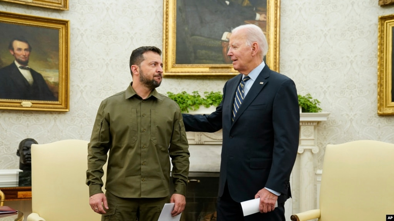 Gap Joe Biden.png
