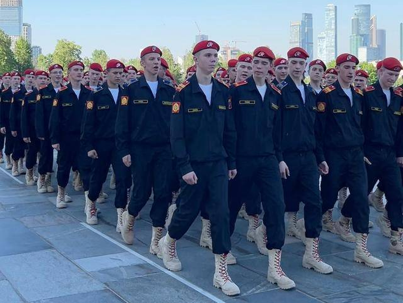 Ngày 16/9, Tổng thống Vladimir Putin ký lệnh mở rộng quy mô Quân đội Nga thêm 180.000 người (Ảnh: Sohu)