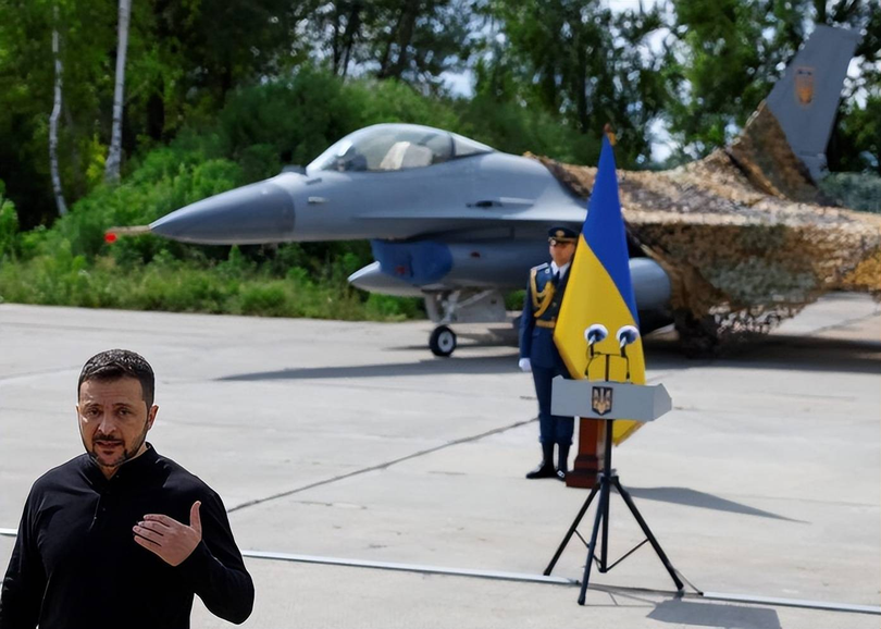 Zelensky muon co Jassam cho F-16.png
