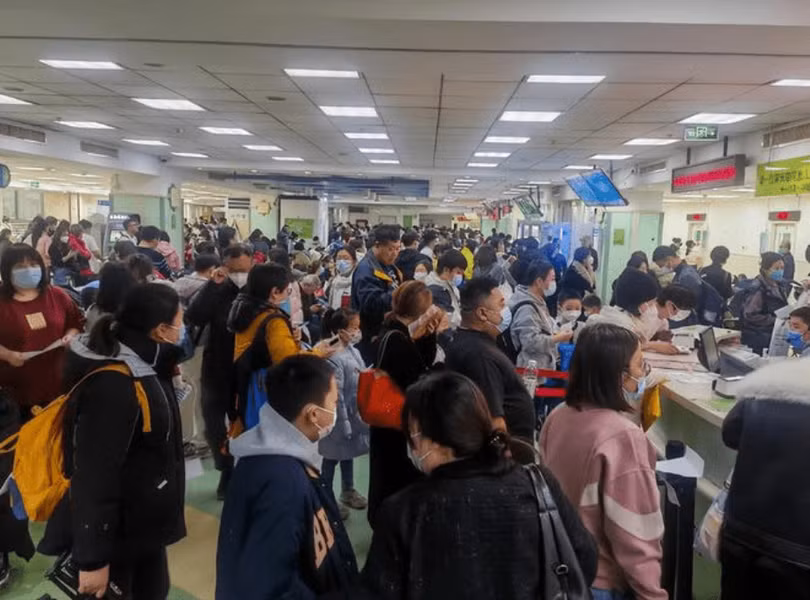 Canh xep hang cho doi.png