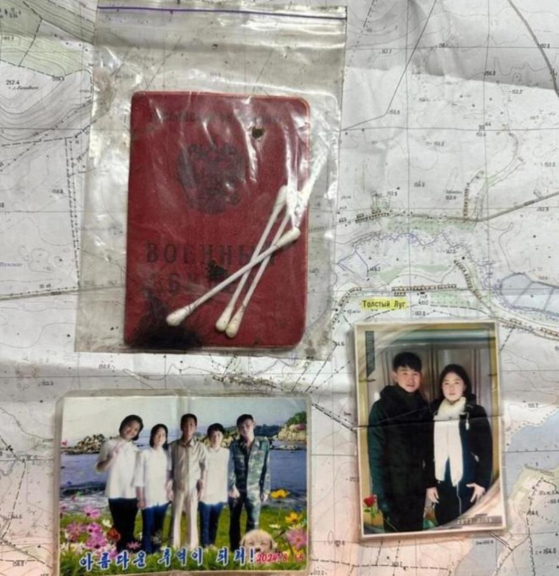 Anh gia dinh mang theo.jpg