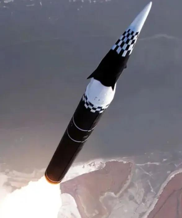 Can canh ten lua.png