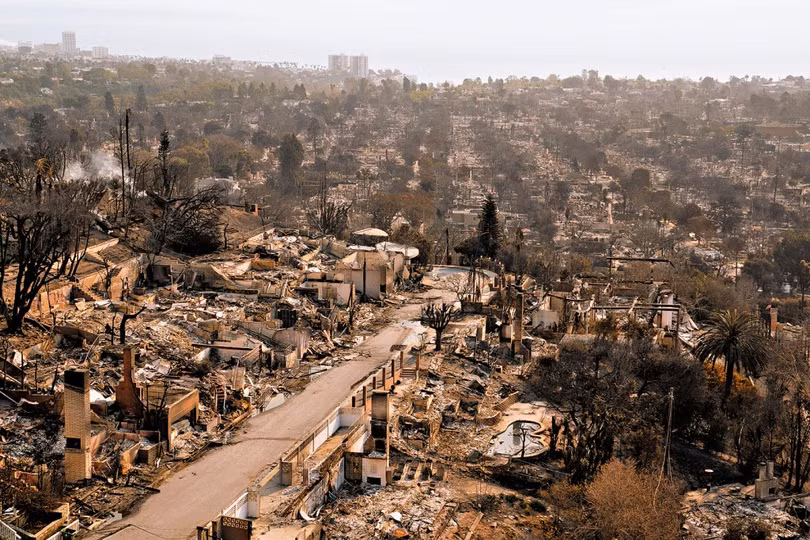 Khu nha giau Pacific Palisades.jpg