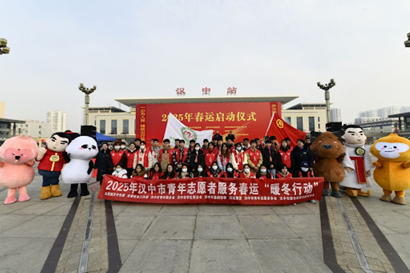 Khoi dong Xuan van.jpg