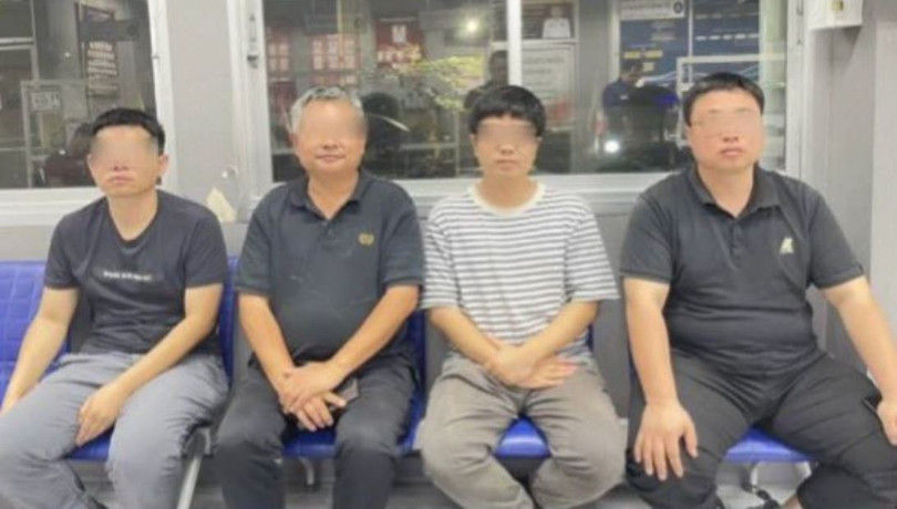 4 nguoi Trung Quoc bi bat, phat tu 1 thang.jpg