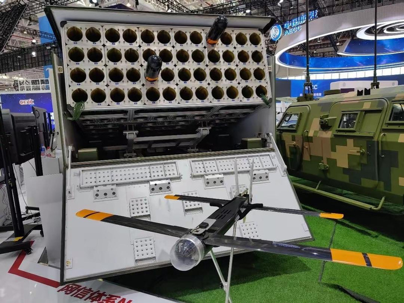 châu Âu truc to ong mang dan tuan kich.jpg