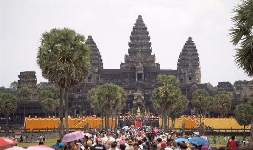 Du lich la tru cot kinh te Thai.jpg