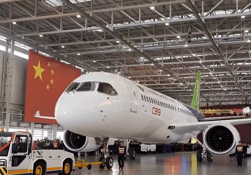 Bộ Thương mại Mỹ sử dụng đòn cấm vận xuất khẩu động cơ và linh kiện cho máy bay C919 để ép Trung Quốc bãi bỏ hạn chế xuất khẩu đất hiếm. Ảnh: Sohu.