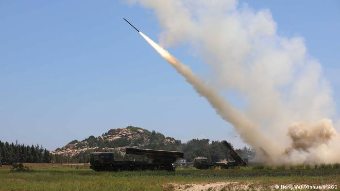 Quân đội Trung Quốc diễn tập bắn đạn thật gây áp lực với Đài Loan sau chuyến thăm của bà Pelosi (Ảnh: Xinhua).