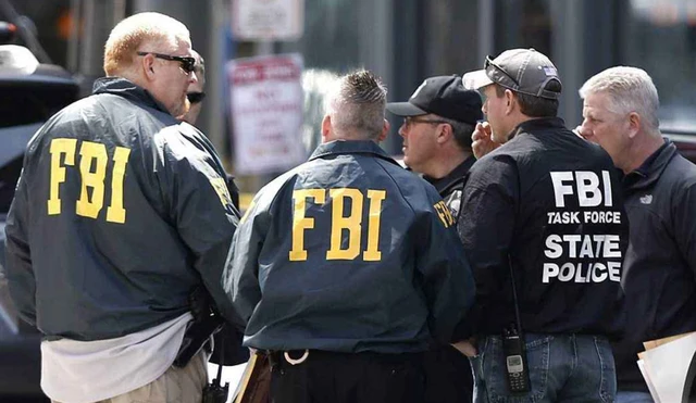 Vụ FBI đột kích khám xét nhà riêng cựu Tổng thống Donald Trump có thể khiến Bộ trưởng Tư pháp Garland và ông Biden gặp rắc rối (Ảnh: QQ).