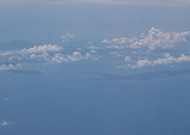 Phi công PLA chụp ảnh quần đảo Bành Hồ (Đài Loan) từ trên máy bay (Ảnh: Guancha). Phi công PLA chụp ảnh quần đảo Bành Hồ (Đài Loan) từ trên máy bay (Ảnh: Guancha).