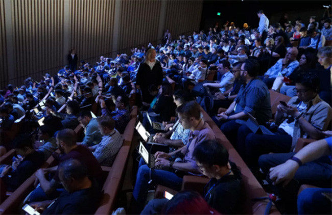 Choáng ngợp trước khuôn viên làm việc mới của Apple – Apple Park ảnh 19