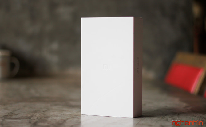 Trên tay Xiaomi Mi Note 2 bản Jet Black vừa 'cập bến' ảnh 2