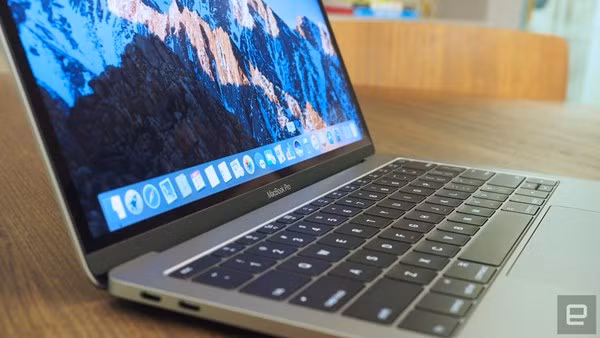 Vì sao MacBook Pro 2016 không hỗ trợ đầu đọc thẻ?
