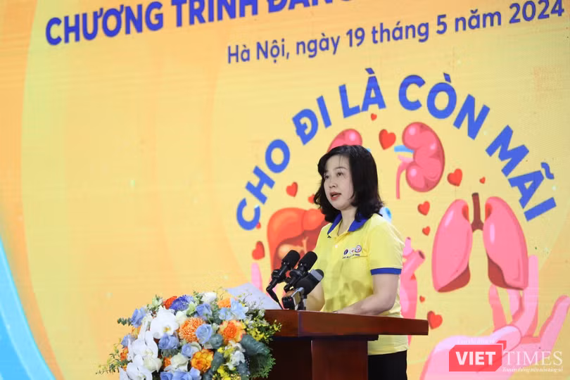 VT_ Dao Hong lan.jpg