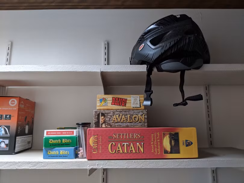 Thăm căn nhà "huyền thoại" nơi Zuckerberg đã sống và tạo lập mạng xã hội Facebook ảnh 11