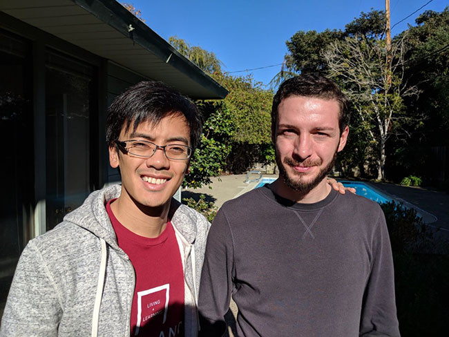 Thăm căn nhà "huyền thoại" nơi Zuckerberg đã sống và tạo lập mạng xã hội Facebook ảnh 3