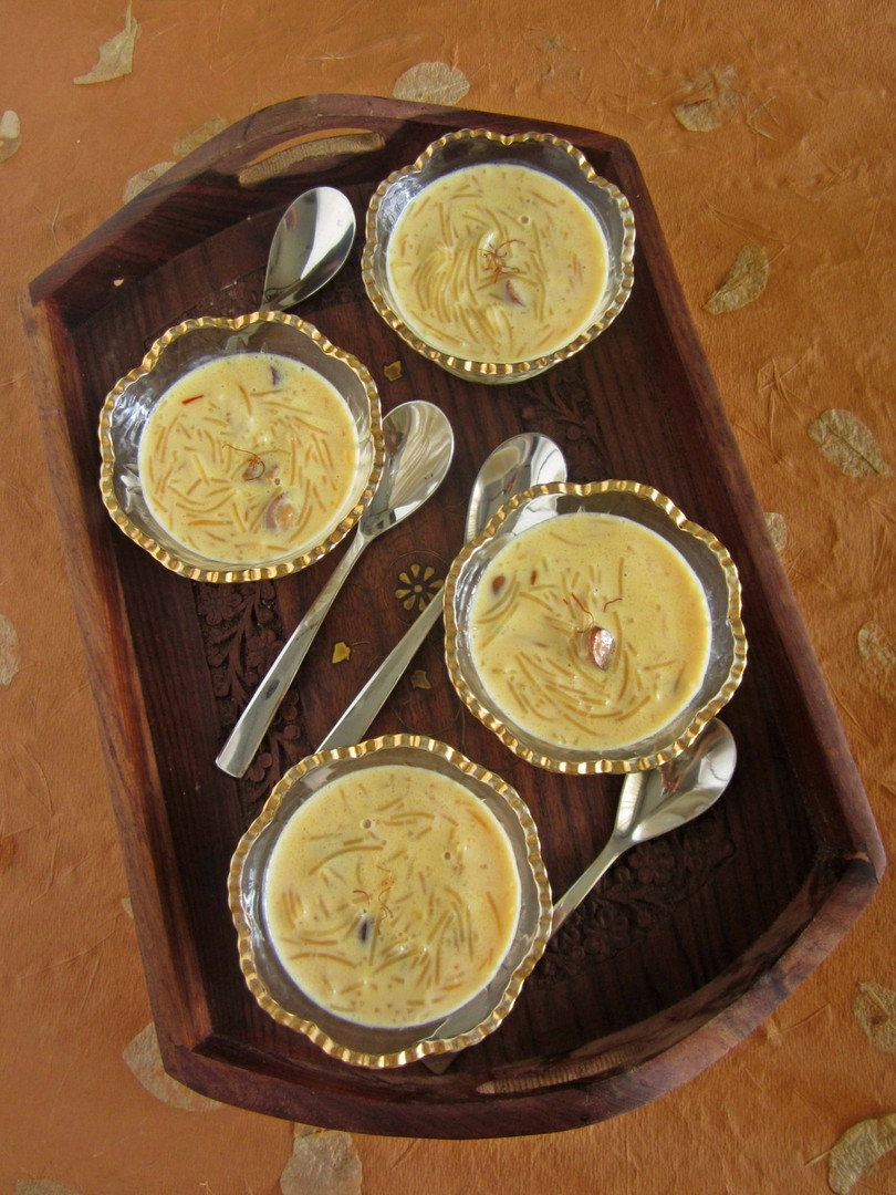 Những món ăn độc đáo mà người dân các nước thưởng thức vào lễ Giáng Sinh ảnh 15