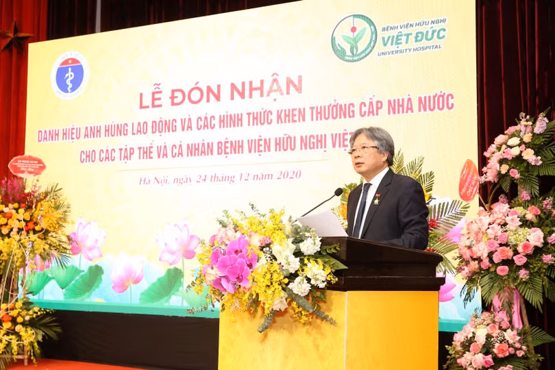 GS.TS. Trần Bình Giang: "Tôi xin dành tặng danh hiệu cao quý này tới các bậc tiền bối, tới các thầy, cô và toàn thể BV".