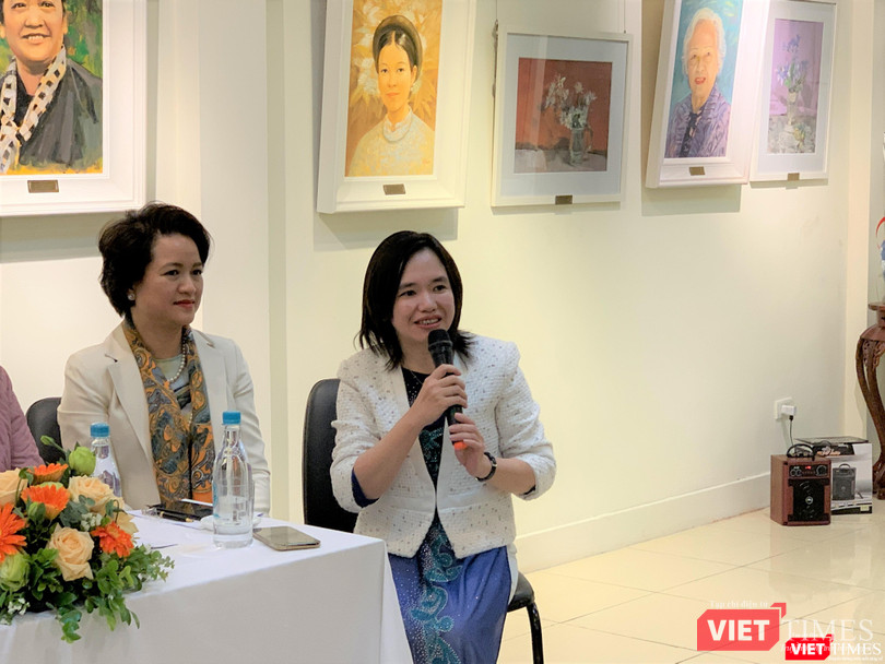 TS. Hà Phương Thư chia sẻ tại hội thảo TS. Hà Phương Thư chia sẻ tại hội thảo