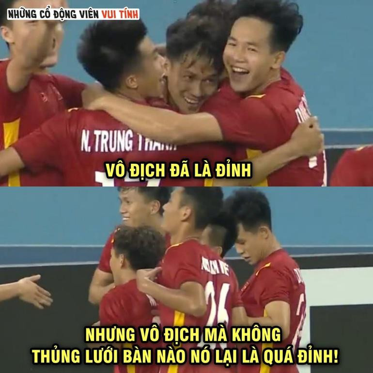 Một thành tích mà không phải đội bóng vô địch nào cũng làm được (Ảnh: Những cổ động viên vui tính).