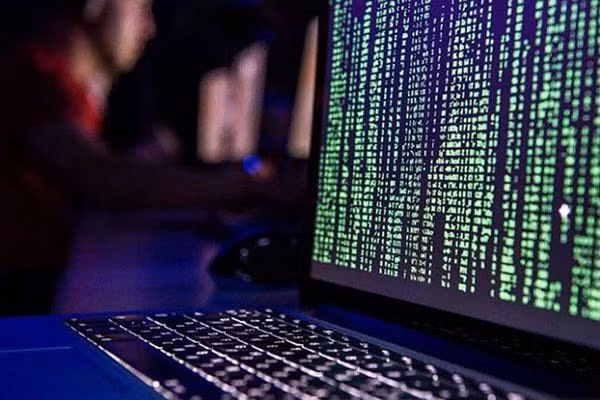 Tính từ đầu năm 2021 đến hết tháng 1/2022, các hệ thống thông tin tại Việt Nam đã hứng chịu hơn 11.100 sự cố tấn công mạng (Ảnh minh họa: Internet)